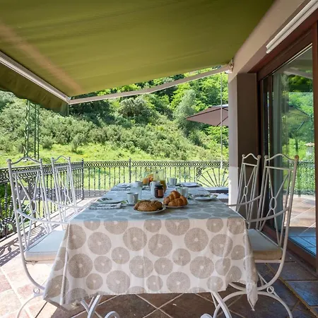 Sarren Pool * Bermeo