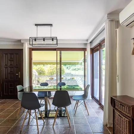 Villa Sarren Pool Bermeo