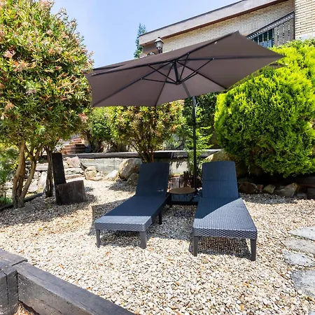 Sarren Pool * Bermeo