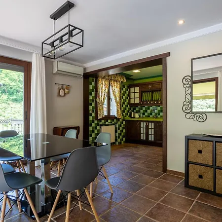 Sarren Pool Villa Bermeo