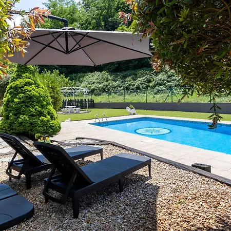 Villa Sarren Pool *