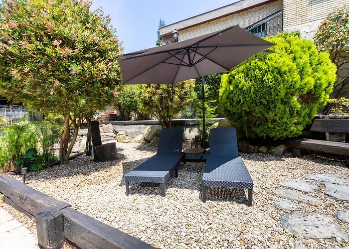 Sarren Pool * Bermeo