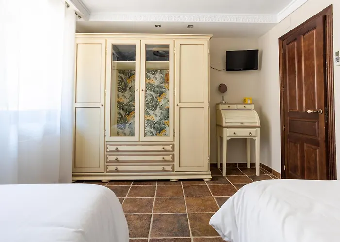 Sarren Pool * Bermeo