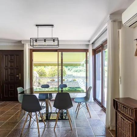 Villa Sarren Pool Bermeo