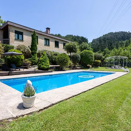 Sarren Pool Villa *