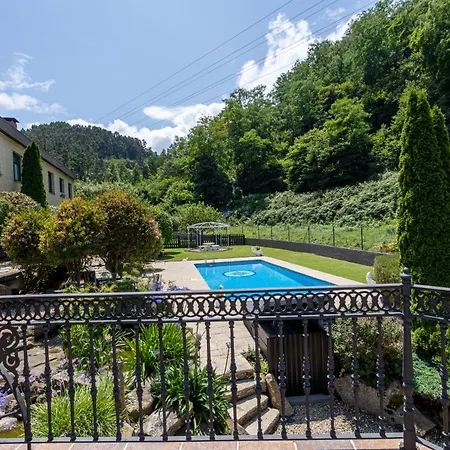 Sarren Pool Bermeo