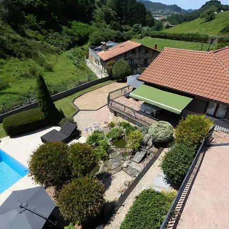 Sarren Pool Villa *