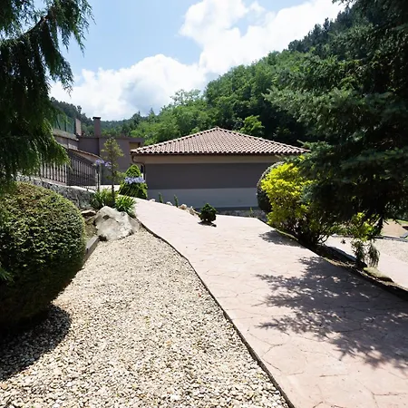 Sarren Pool Villa