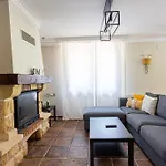 Sarren Pool *